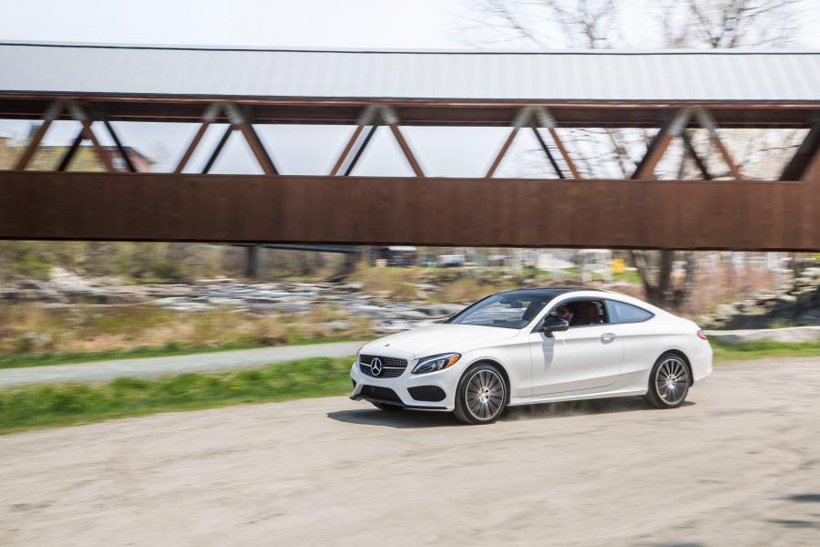  Mercedes-Benz C300 Coupe AMG Line 2016 года  (NA) (фото 19 из 26)